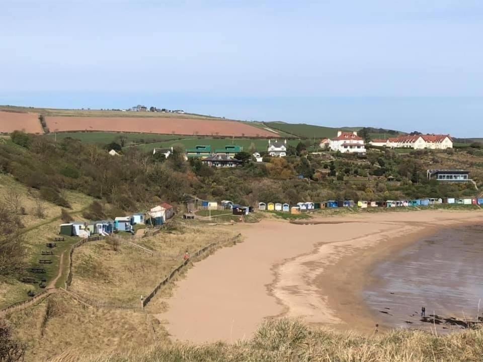 The Law House Apartment Coldingham Exterior photo
